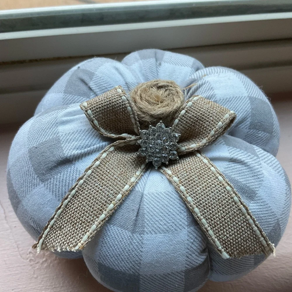 🌸3 for $20🌸 Farmhouse Fabric Gray & White Pumpkin w Rhinestone Accent - Picture 7 of 8